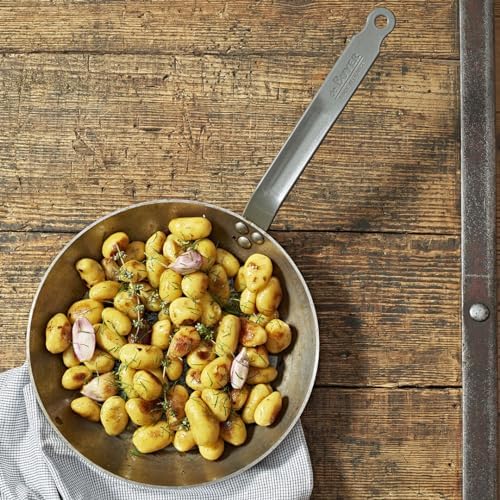 5 Reasons to Choose a Cast Iron Sauté Pan