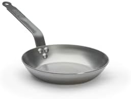 Lodge 3.2-quart pre-seasoned cast-iron combo cooker