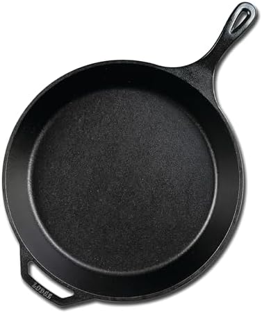 Lodge 15-inch pre-seasoned round skillet